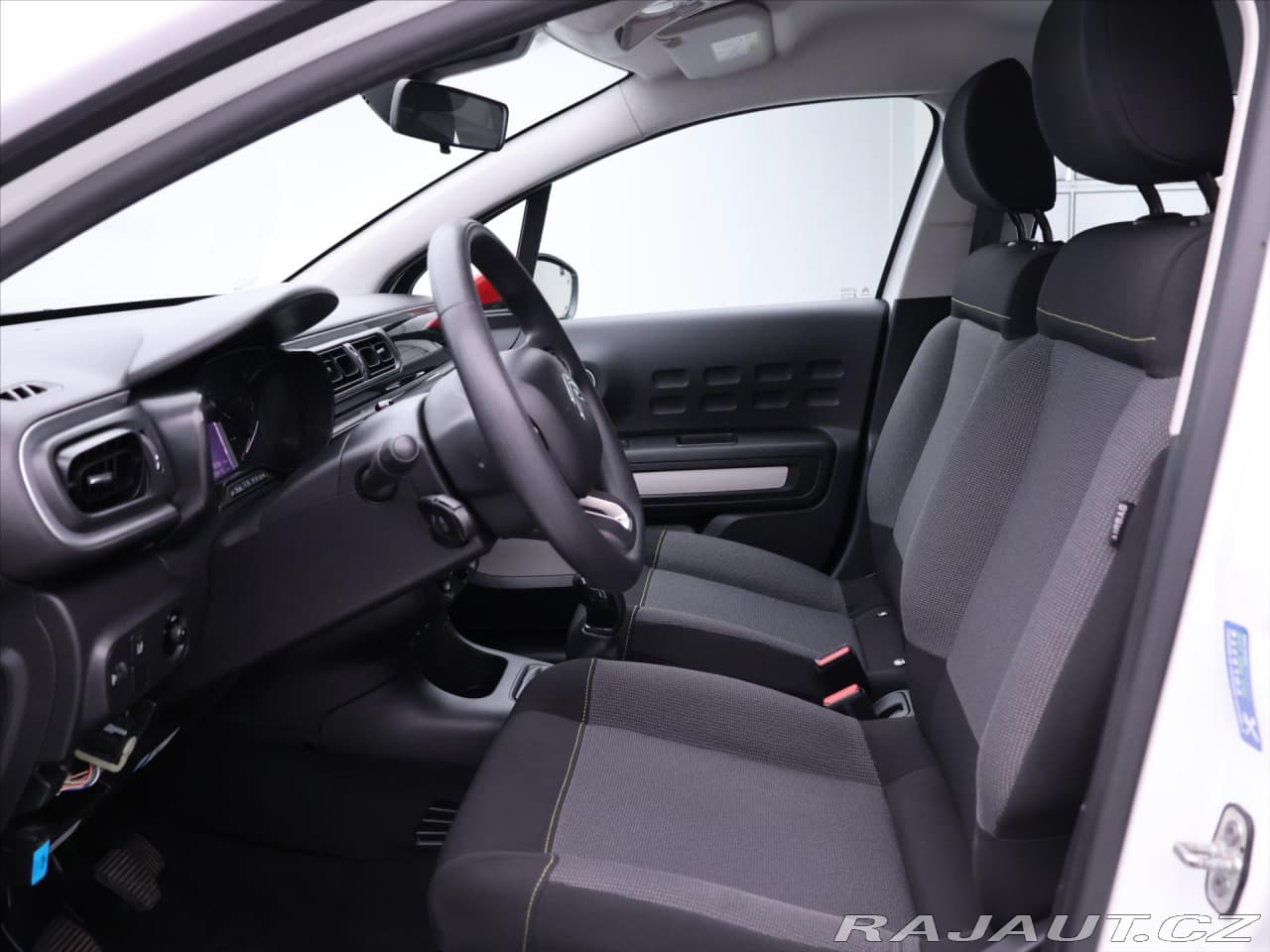 2018 Citroen C3 - 10