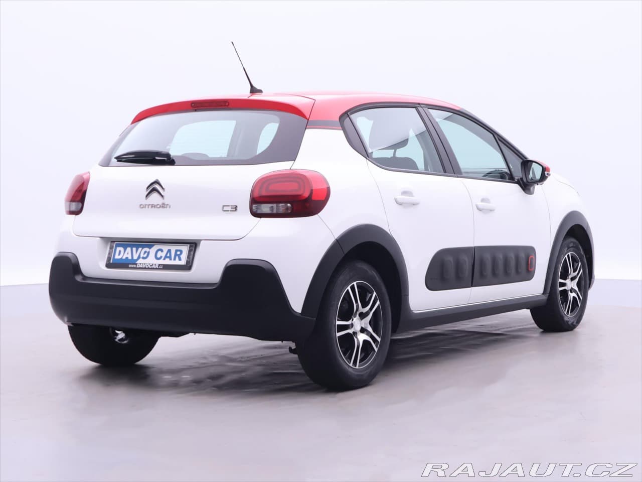 2018 Citroen C3 - 7