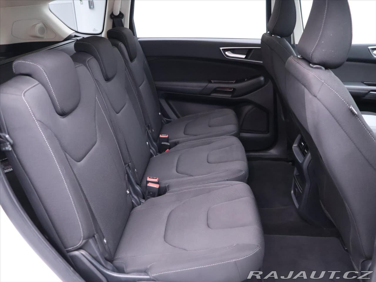 2018 Ford S-Max - 12