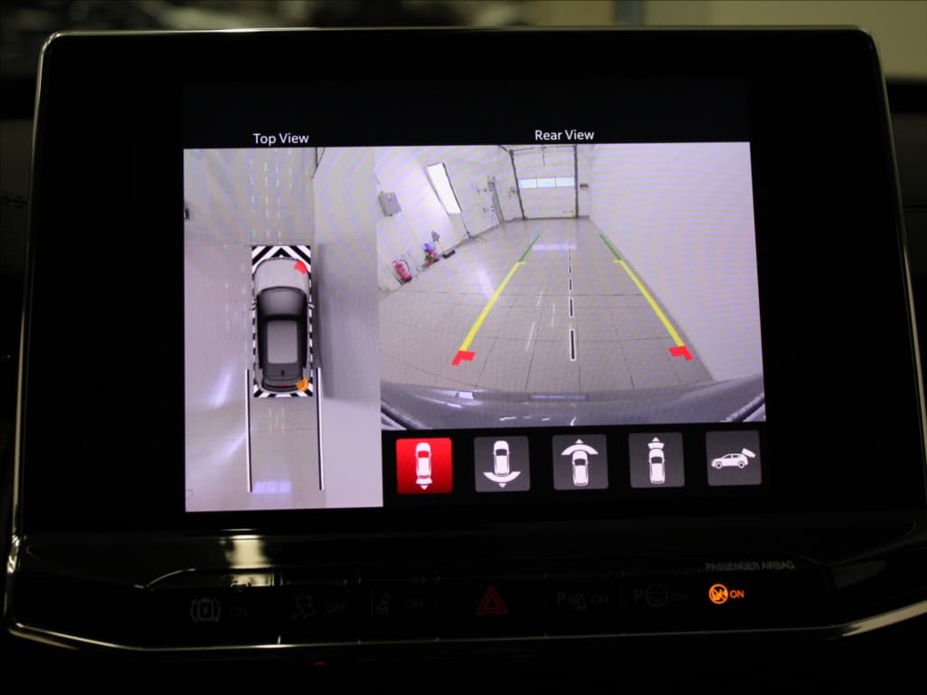 2023 Jeep Compass - 10