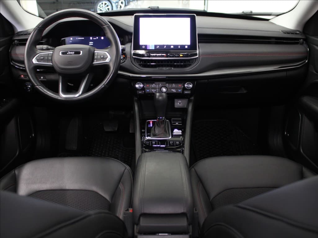 2023 Jeep Compass - 8