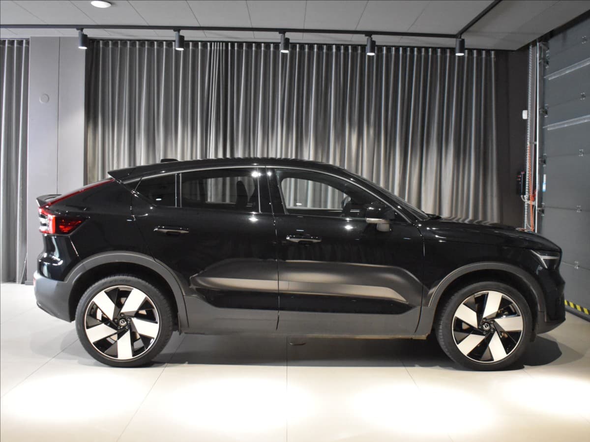 2025 Volvo C40 - 3