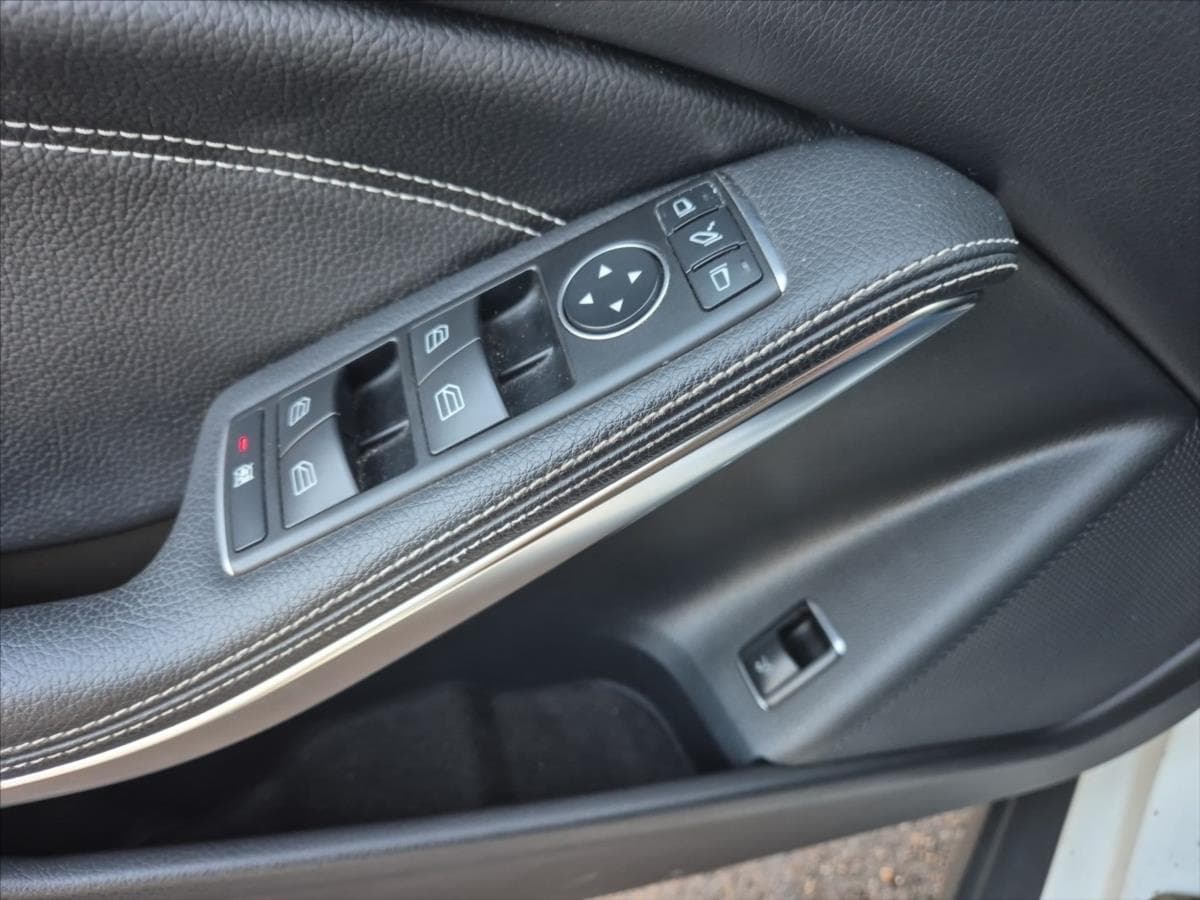 2014 Mercedes-Benz GLA - 18