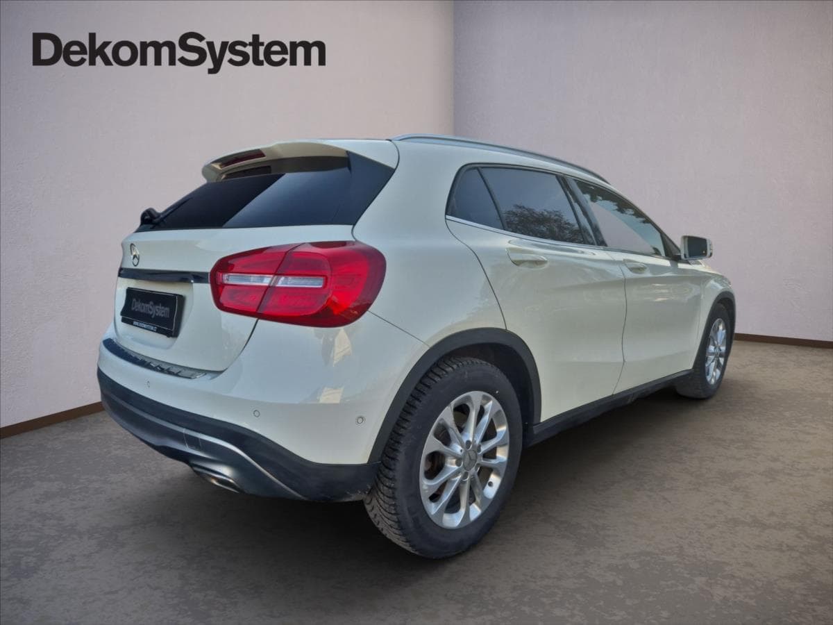 2014 Mercedes-Benz GLA - 3