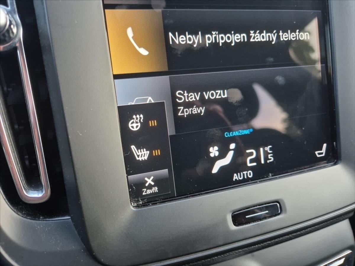 2021 Volvo Xc40 - 14