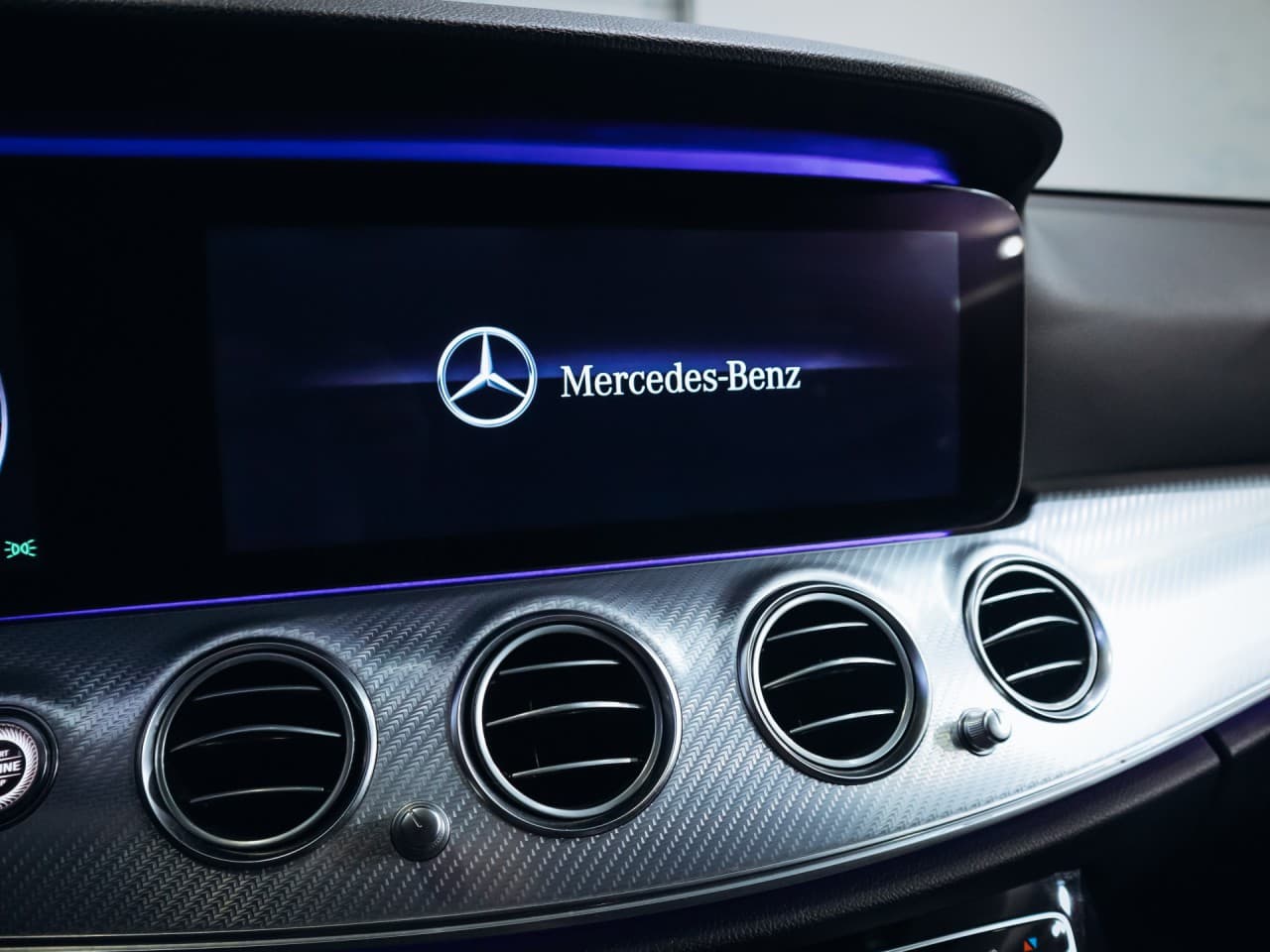 2017 Mercedes-Benz E-CLASS - 13