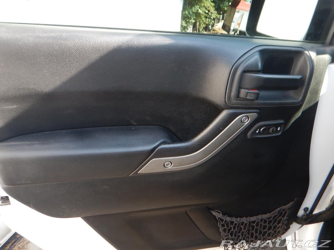 2014 Jeep Wrangler - 12