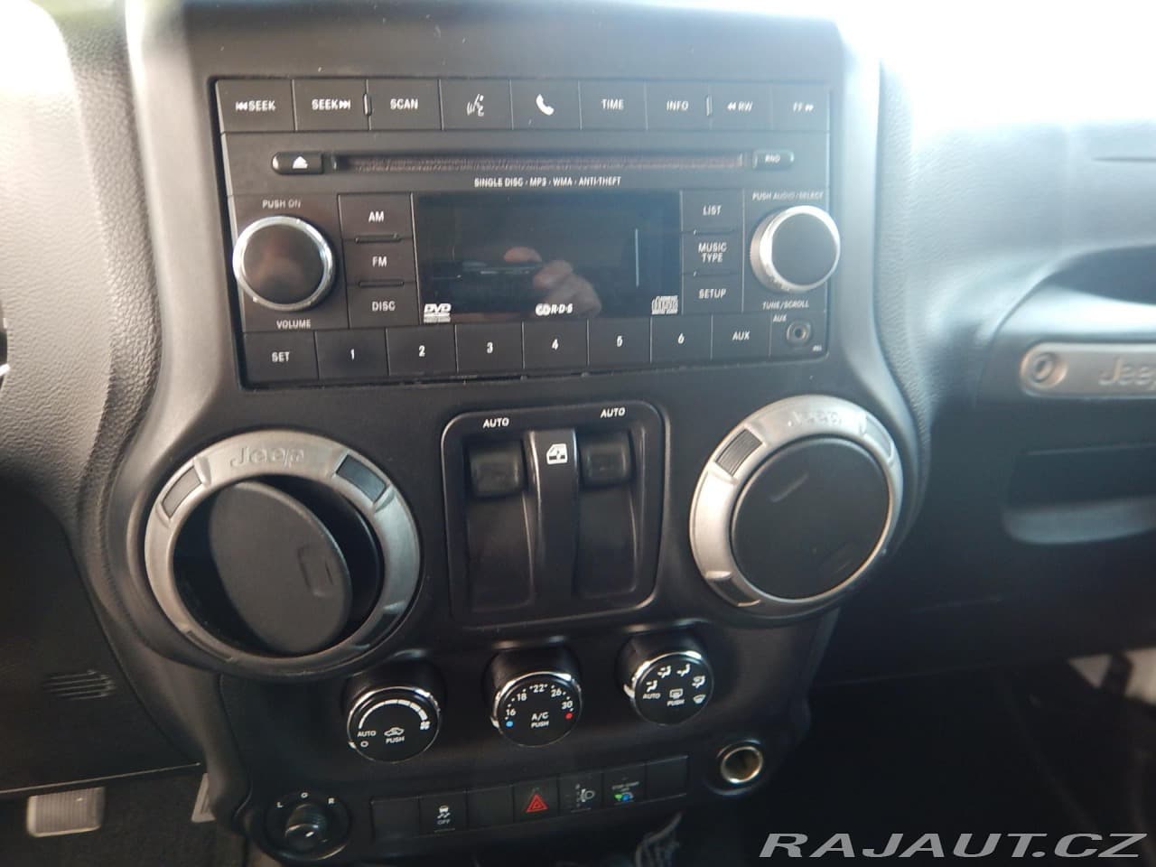 2014 Jeep Wrangler - 13