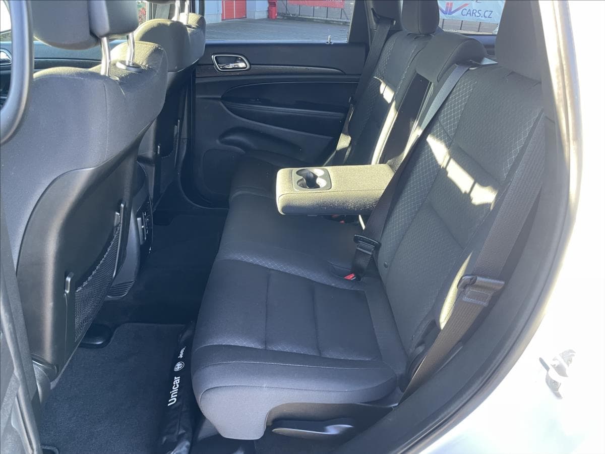 2019 Jeep Ostatní - 8