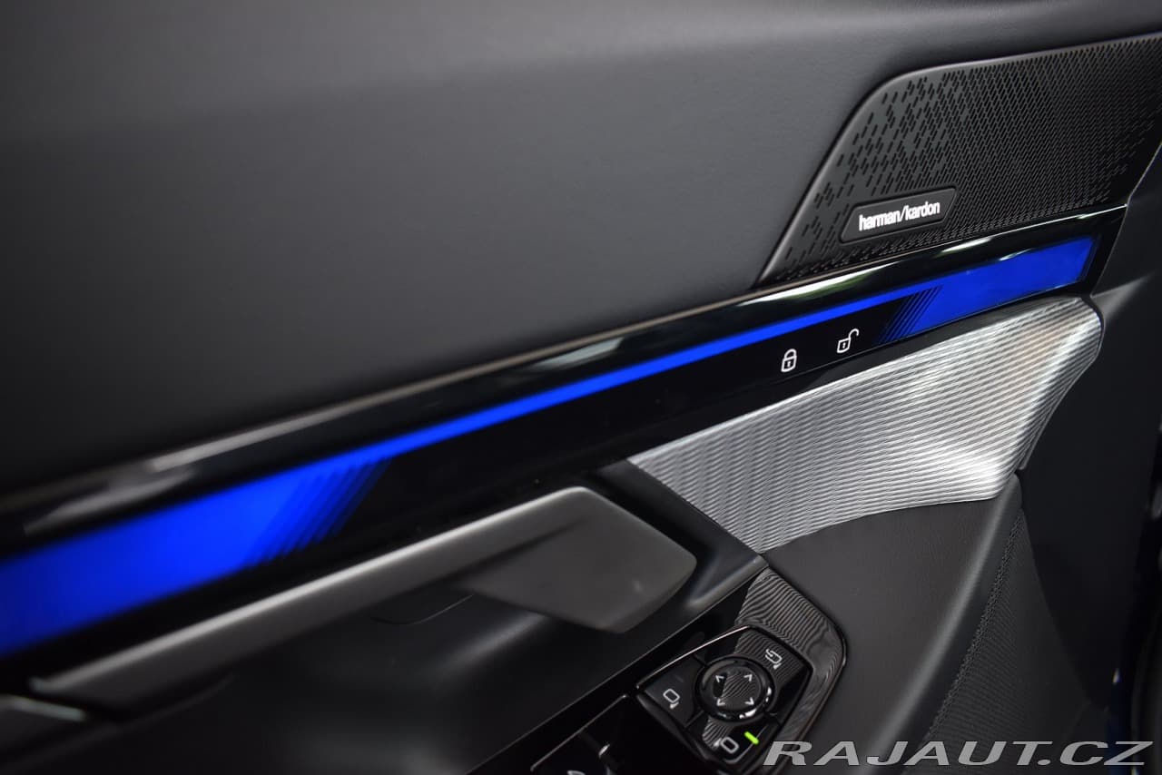 2025 BMW 5-Series - 15