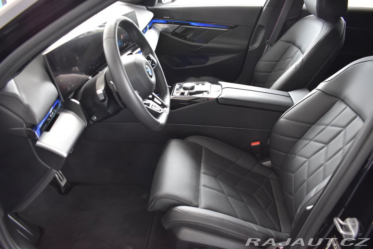 2025 BMW 5-Series - 9