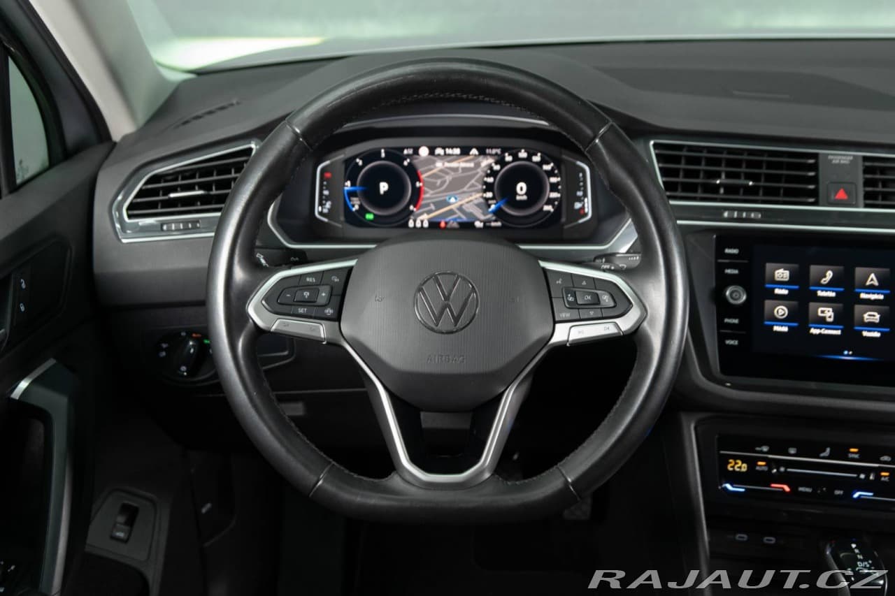 2021 Volkswagen Tiguan - 14