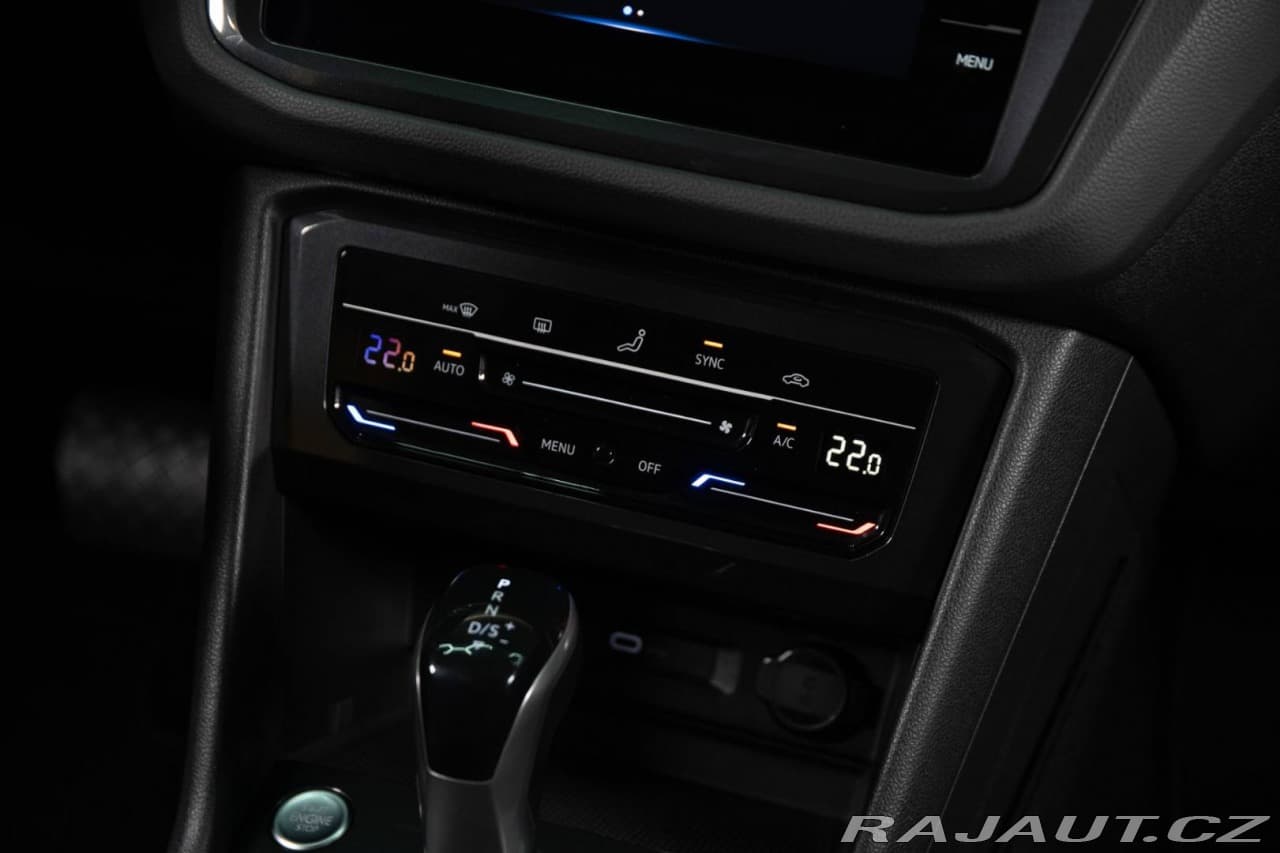 2021 Volkswagen Tiguan - 18