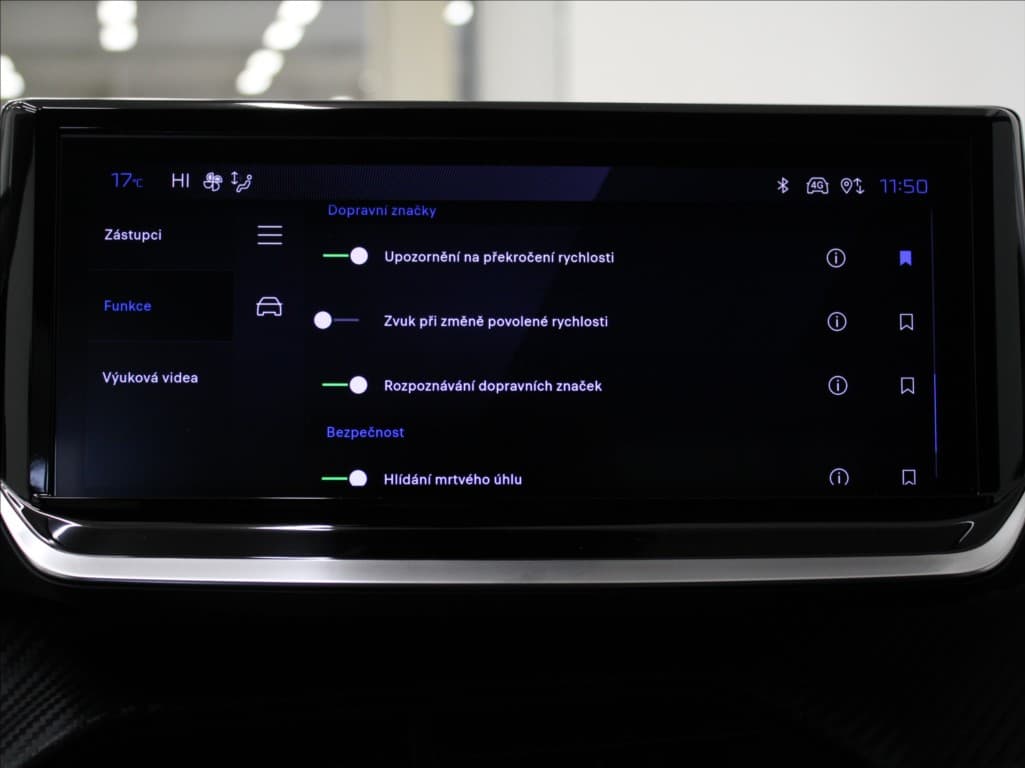 2025 Peugeot 208 - 13