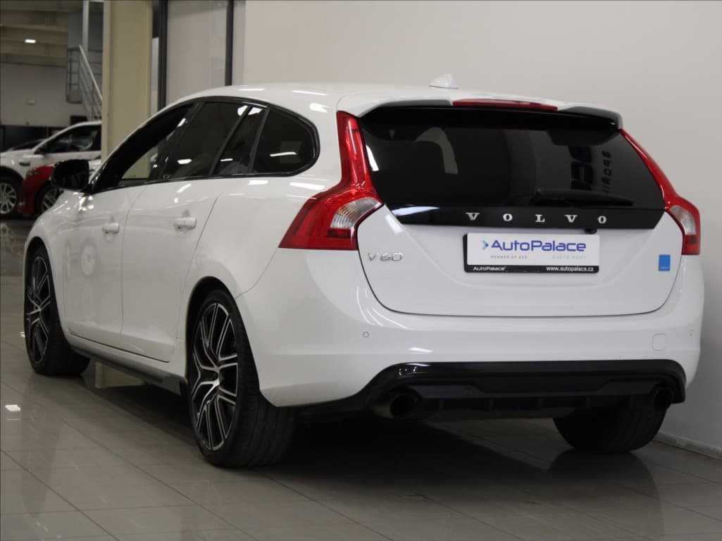 2018 Volvo V60 - 3
