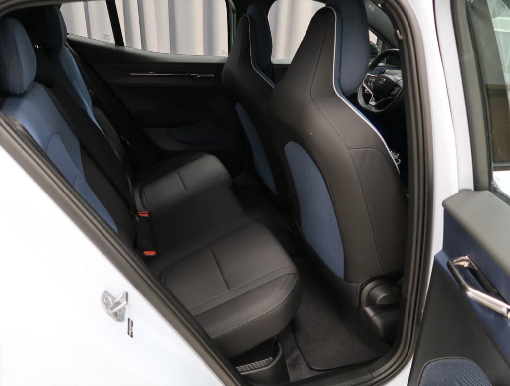 2025 Volvo Ex30 - 10