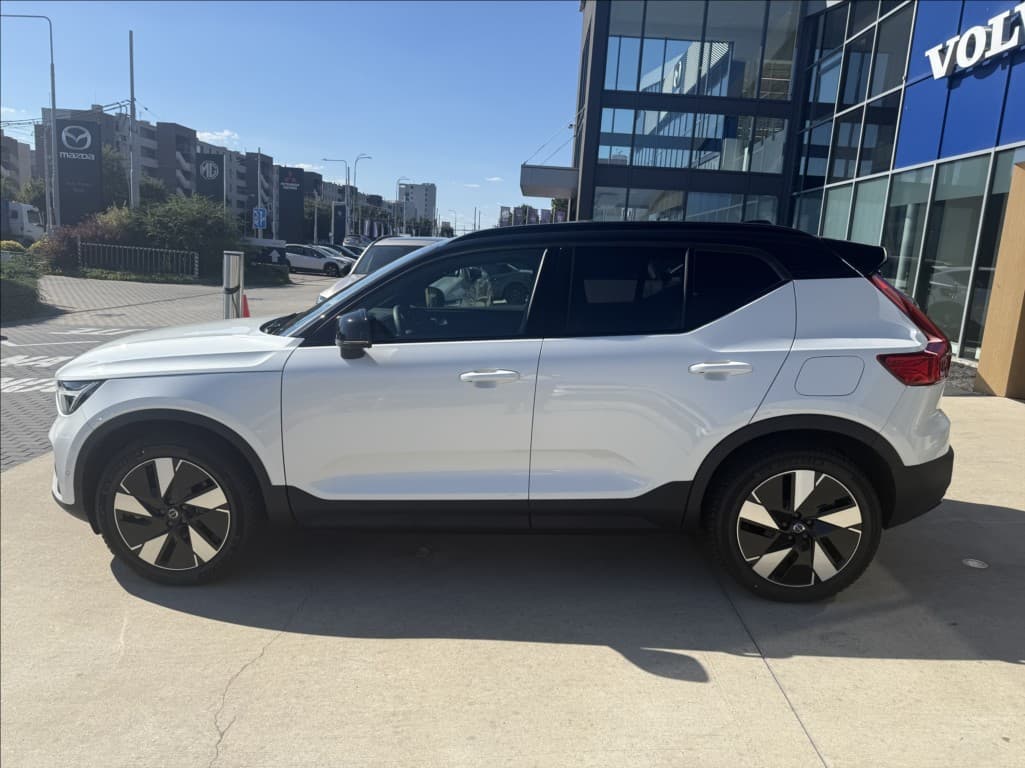 2024 Volvo Xc40 - 3