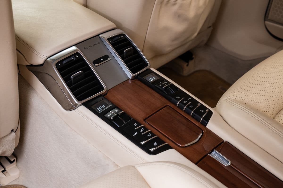 2009 Porsche Panamera - 12