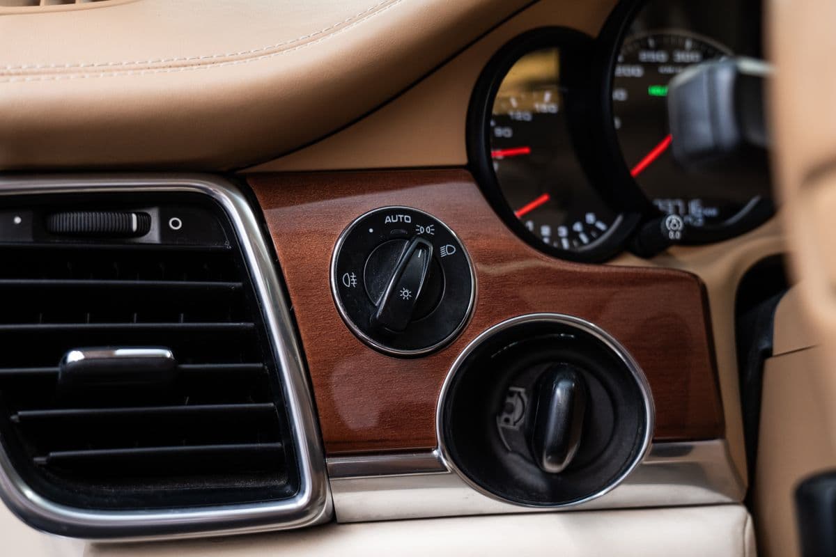 2009 Porsche Panamera - 18