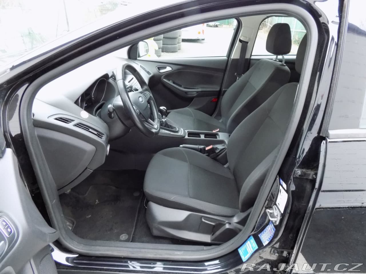 2017 Ford Focus - 11