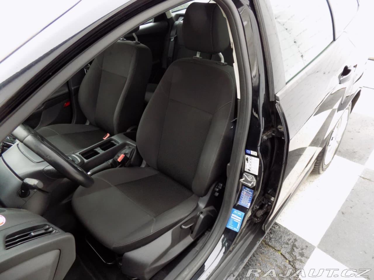 2017 Ford Focus - 13