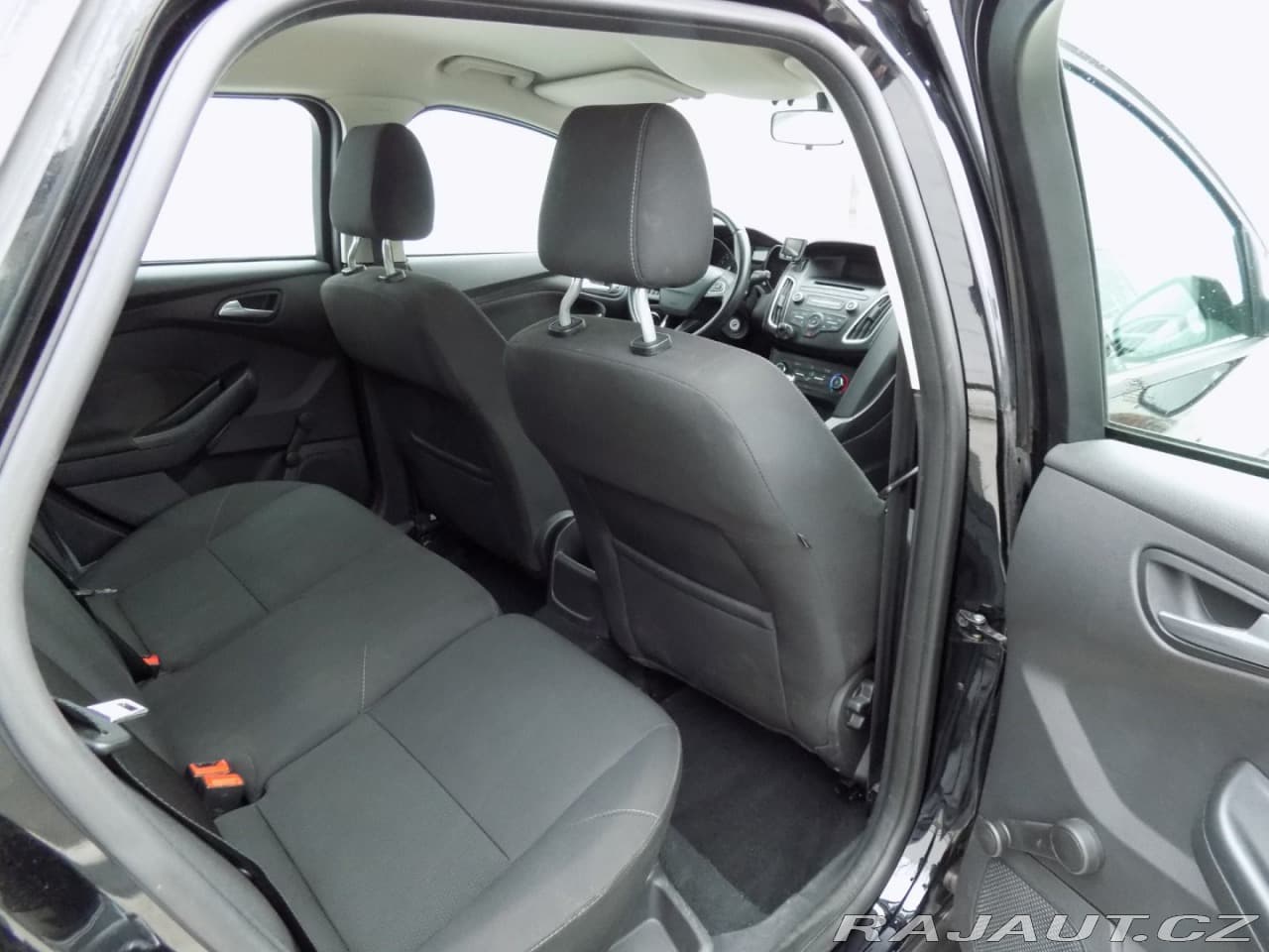 2017 Ford Focus - 18