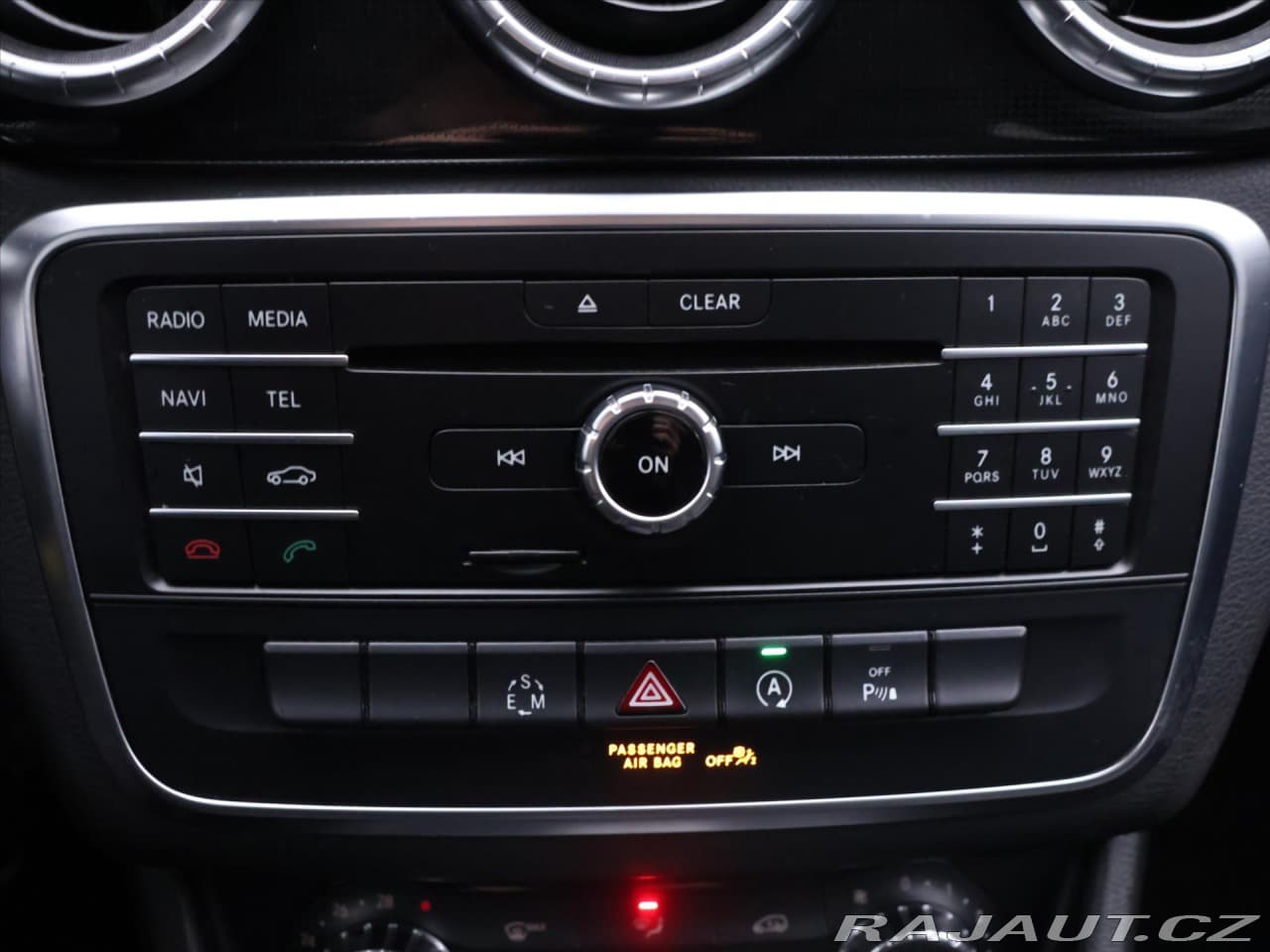2015 Mercedes-Benz CLA - 17