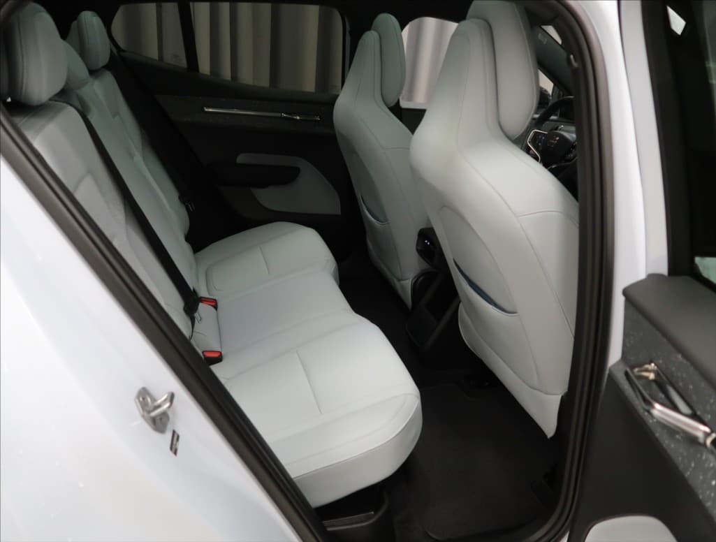 2025 Volvo Ex30 - 10