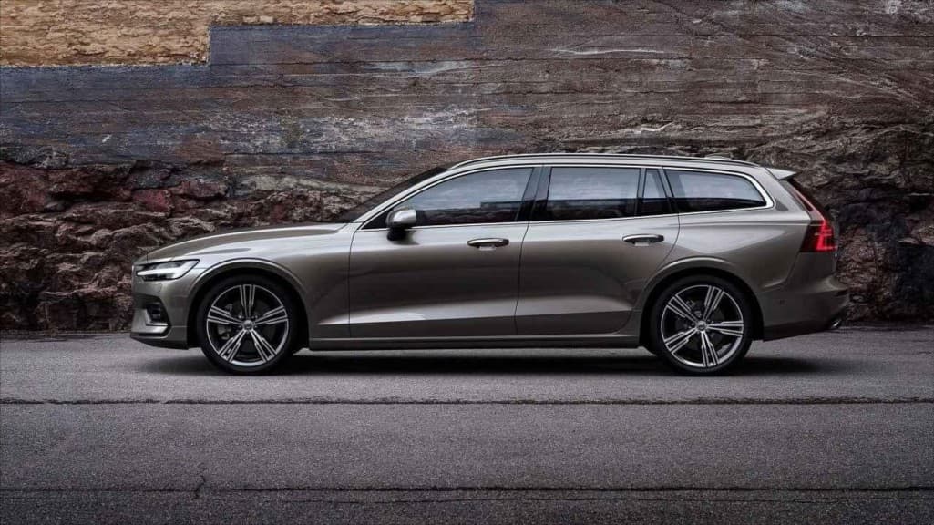 2025 Volvo V60 - 2