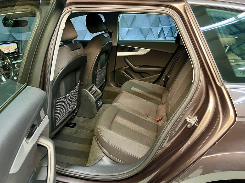 2017 Audi A4 - 12