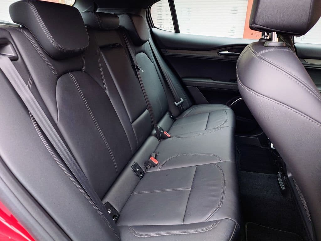 2023 Alfa Romeo Stelvio - 17