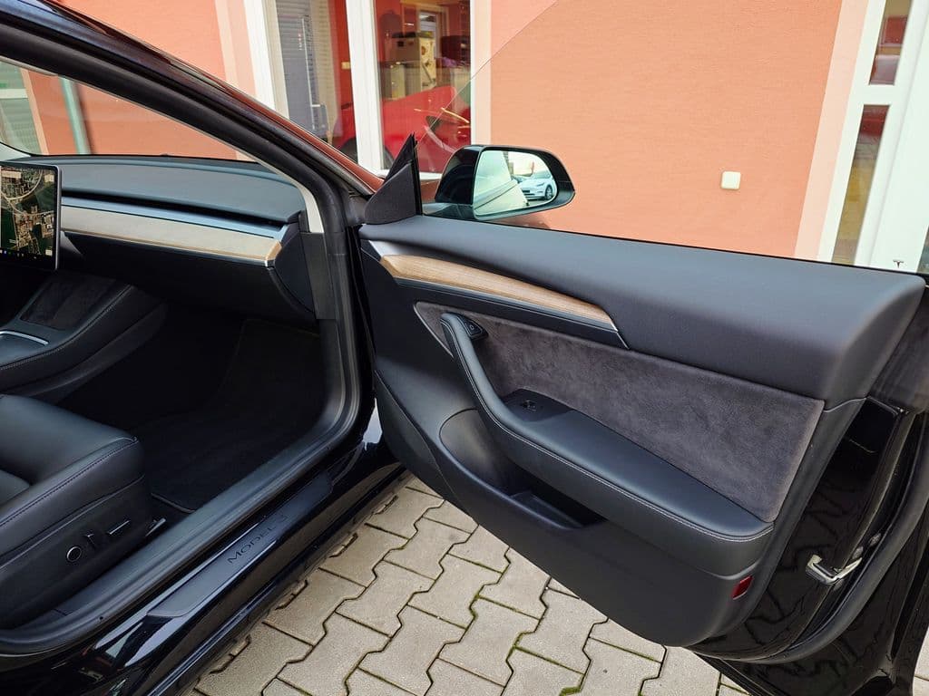 2021 Tesla Model 3 - 14