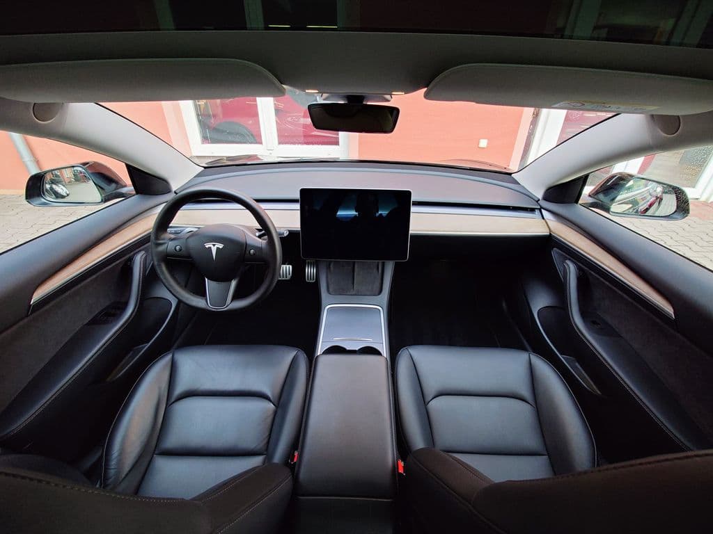 2021 Tesla Model 3 - 19