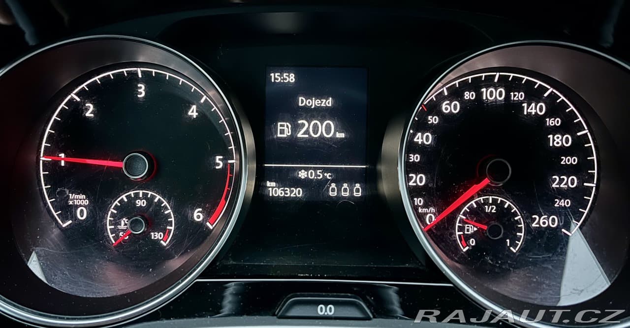 2016 Volkswagen Touran - 11