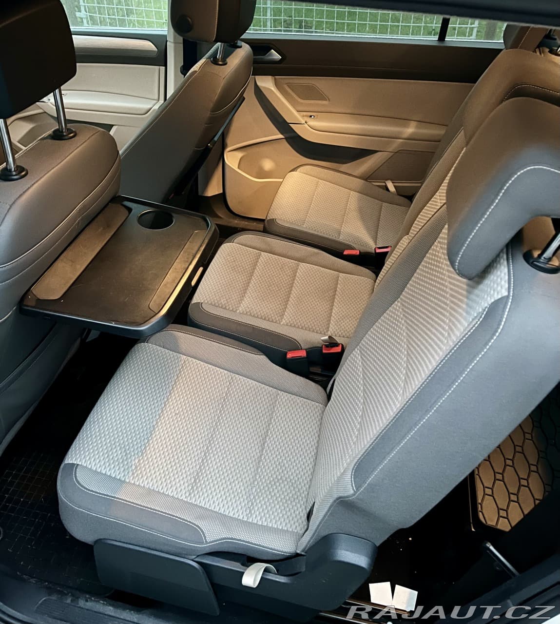 2016 Volkswagen Touran - 14