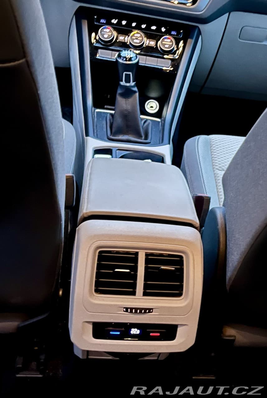 2016 Volkswagen Touran - 15