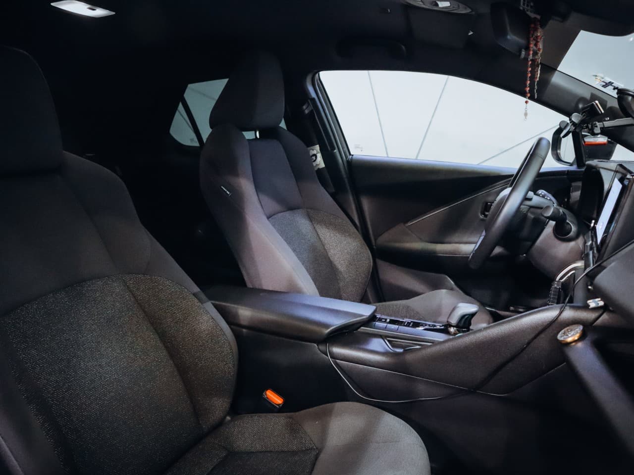 2025 Toyota C-Hr - 18