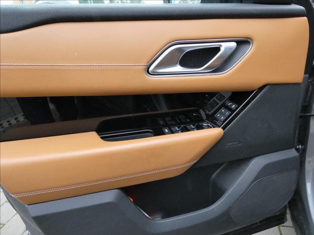 2021 Land Rover Range Rover Velar - 14