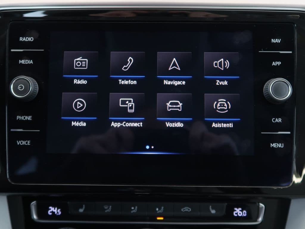 2019 Volkswagen Passat - 17