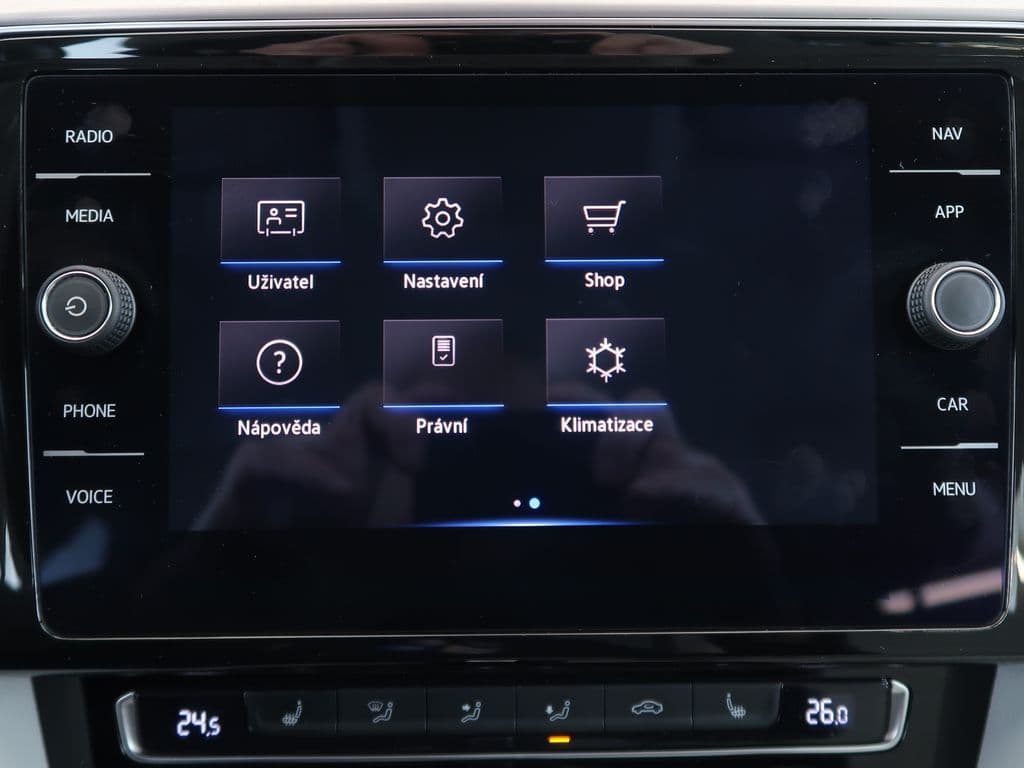 2019 Volkswagen Passat - 18