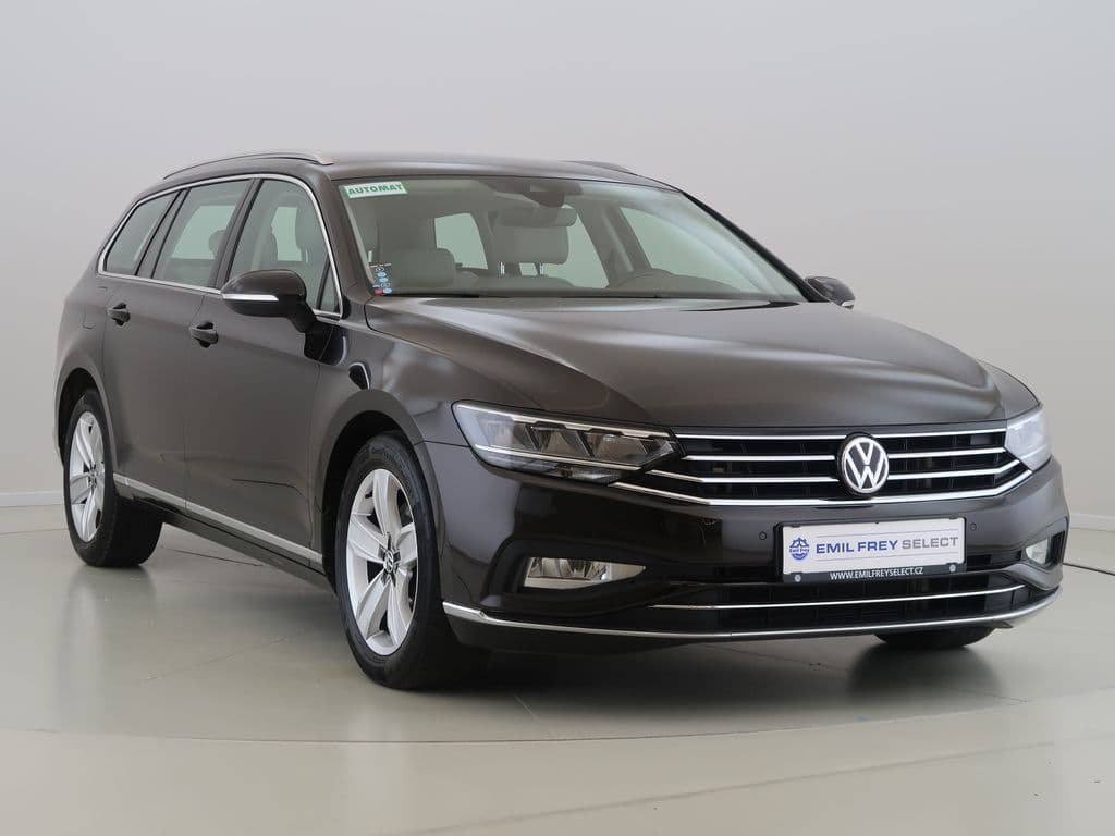 2019 Volkswagen Passat - 3
