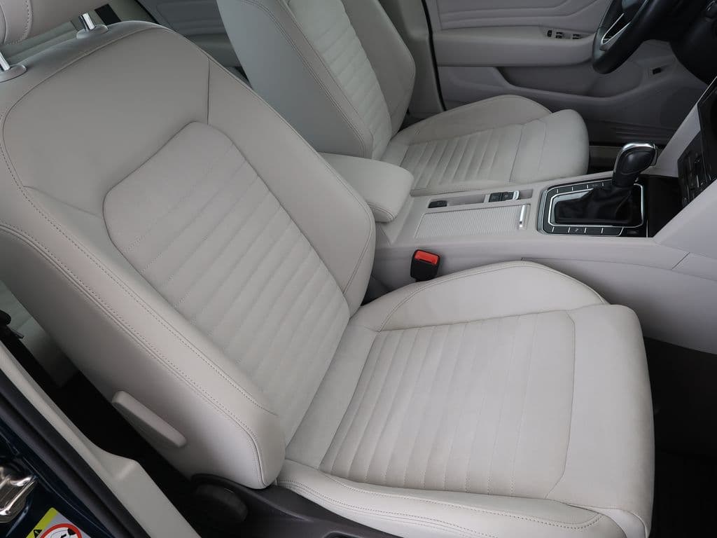 2021 Volkswagen Passat - 13