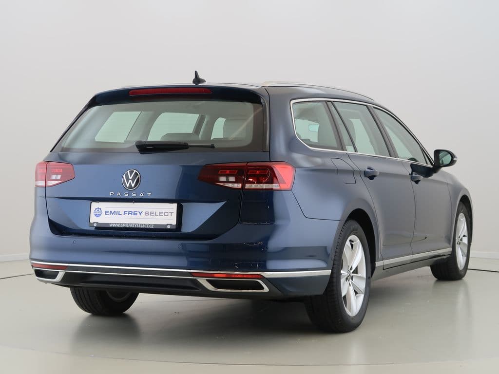 2021 Volkswagen Passat - 5