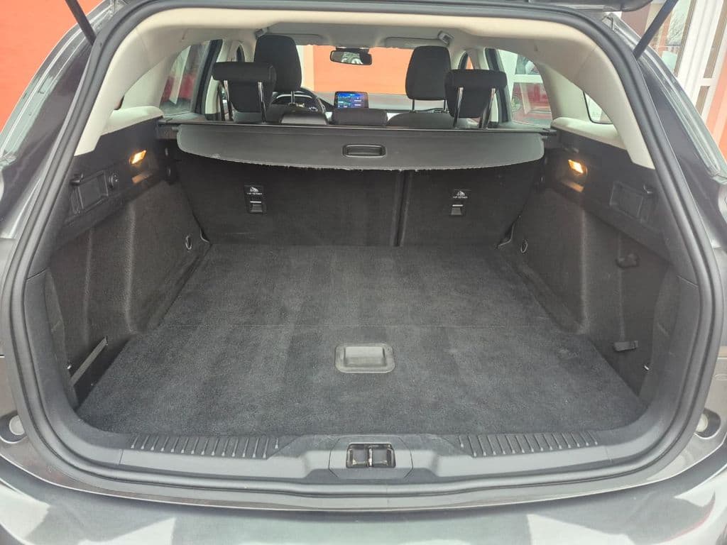 2021 Ford Focus - 10