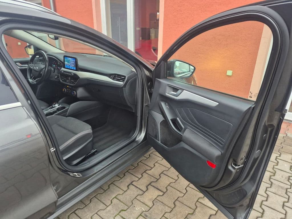 2021 Ford Focus - 14