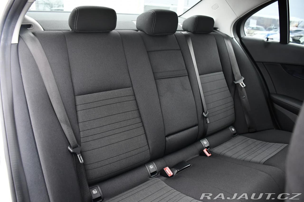 2020 Mercedes-Benz C-Class - 18