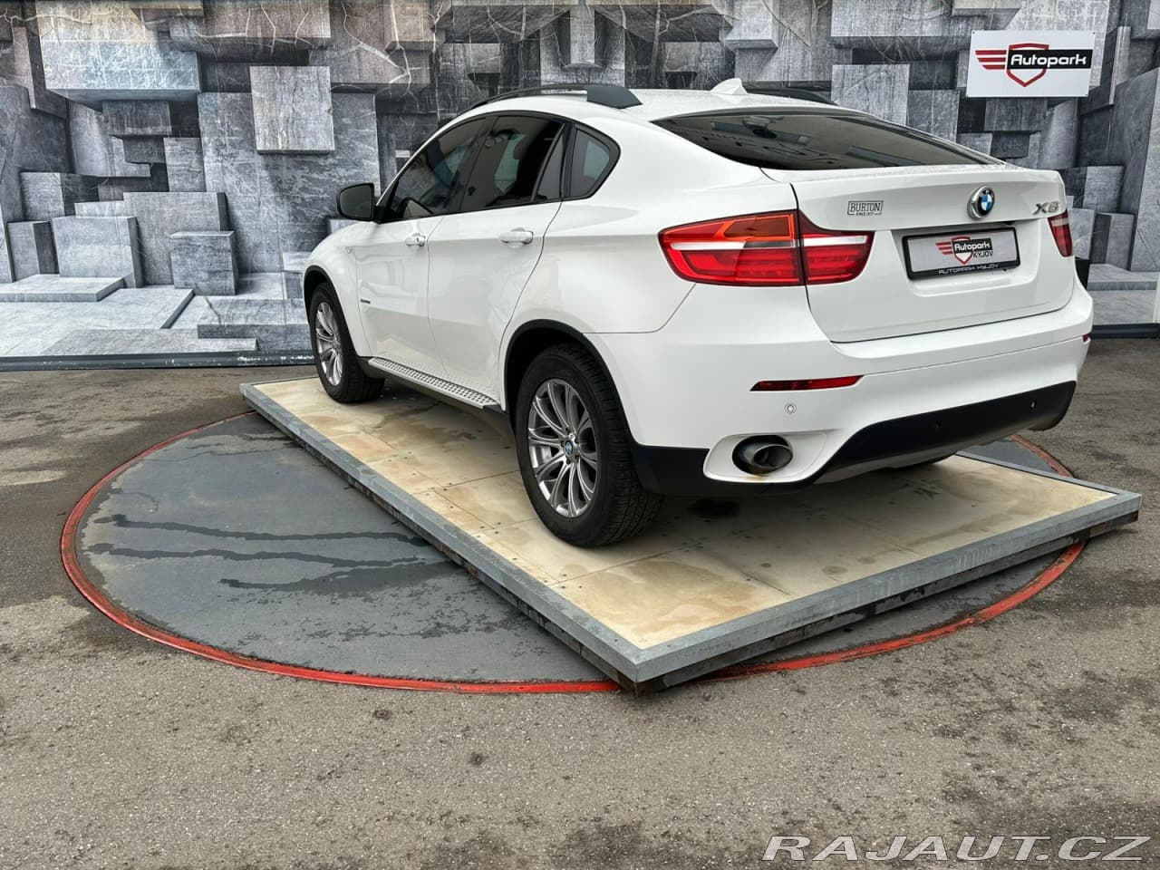 2012 BMW X6 - 8