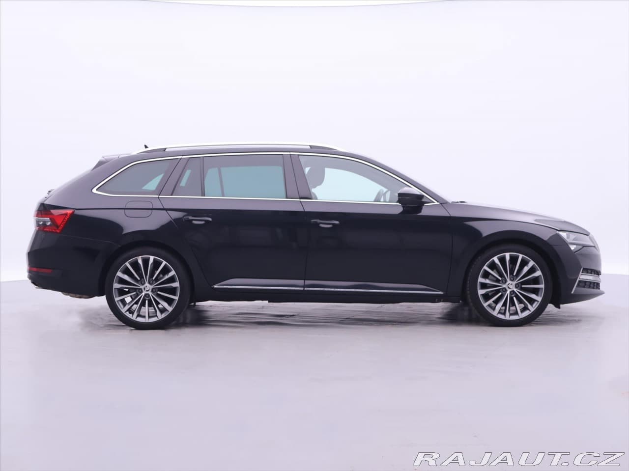 2020 Škoda SUPERB - 8