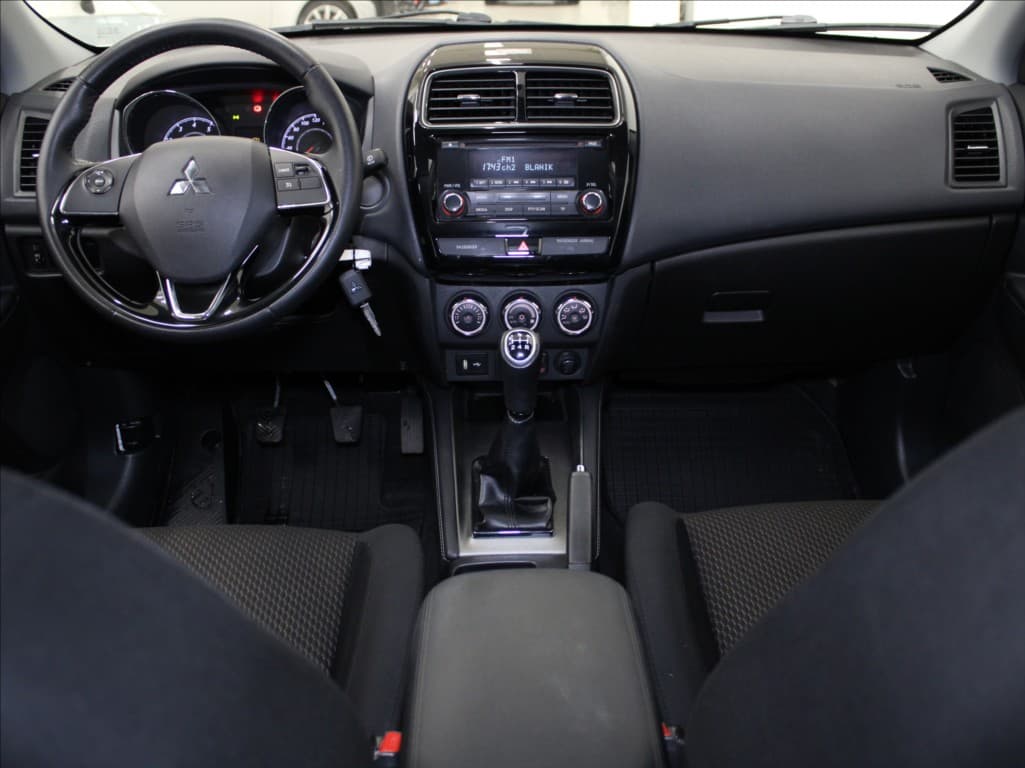 2019 Mitsubishi Asx - 8