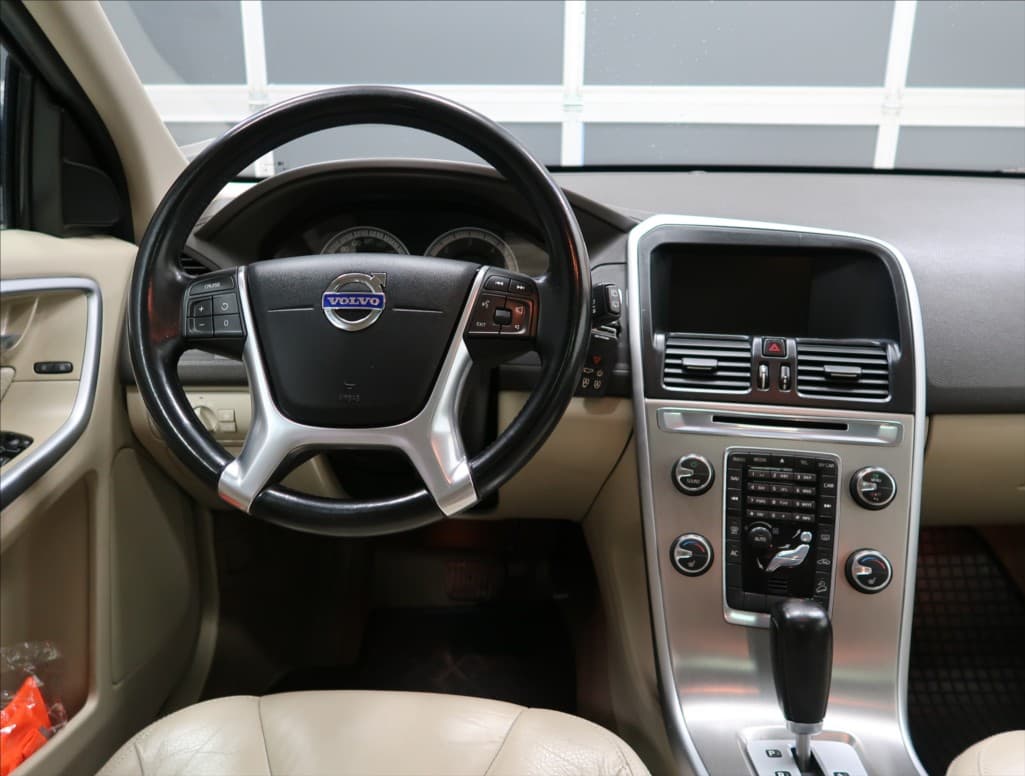 2011 Volvo Xc60 - 13